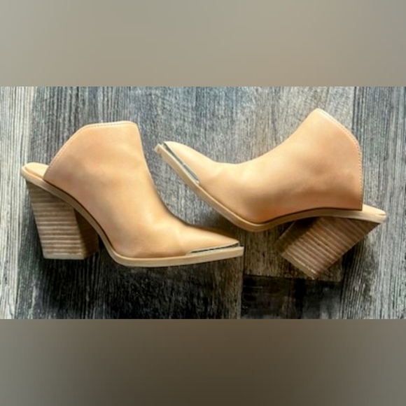 DV Dolce Vita 'Nautry' Silver Tip Mule Sz 6 - Picture 3 of 4